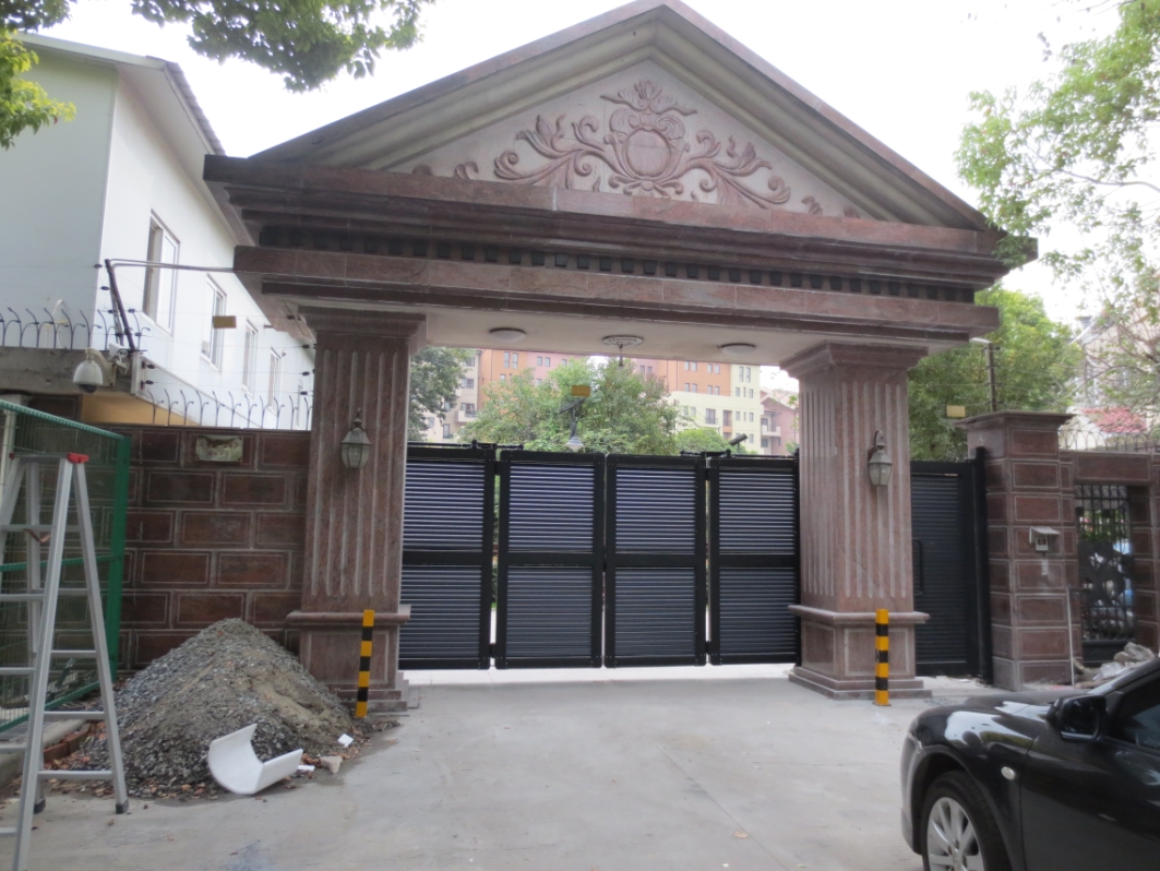 上海闵行区华漕镇保乐路诸新一村141号别墅开泰LB