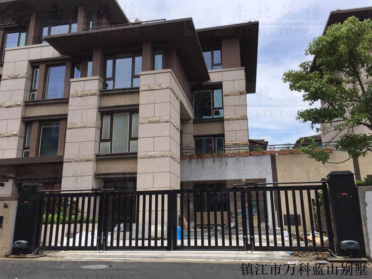 镇江市万科蓝山别墅悬折门