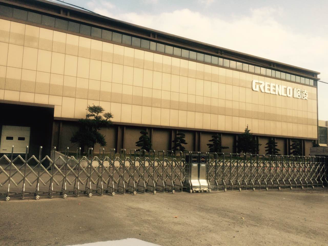 浙江-台州-格凌实业-708对开门伸缩门