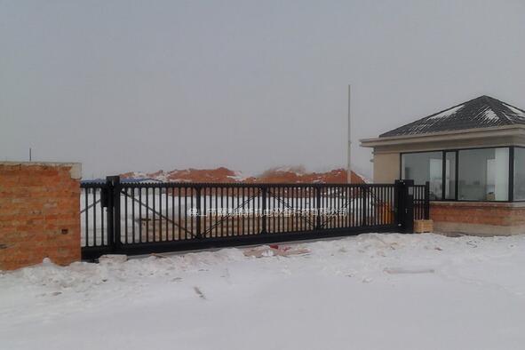 嘉满（营口）化工有限公司采用南北德信悬浮门