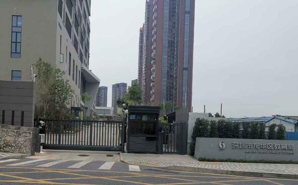 南北德信骏宝838-L-D悬浮门引入深圳龙华区教育局